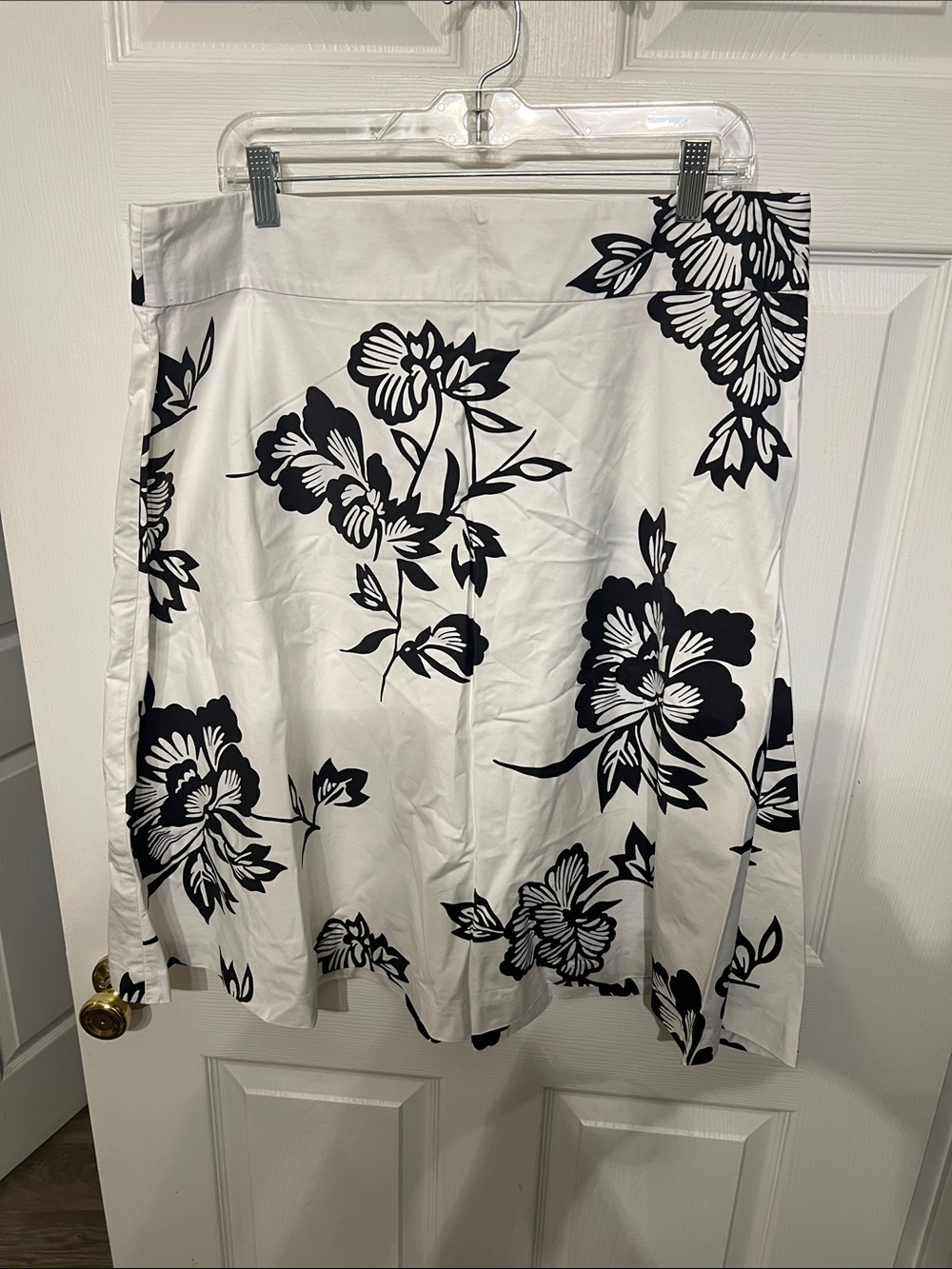 GAP White A-Line Skirt with Black Floral Print